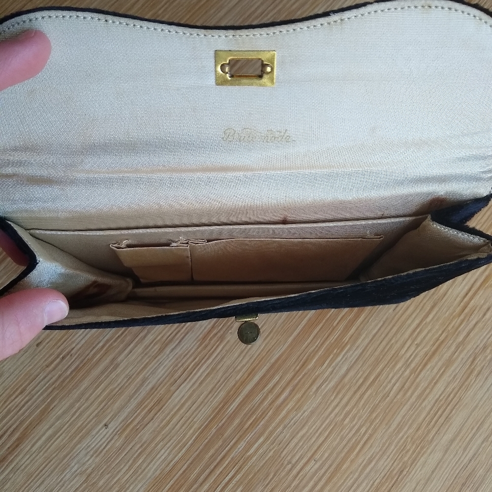 Vintage Black Velvet clutch - Picture 3 of 4